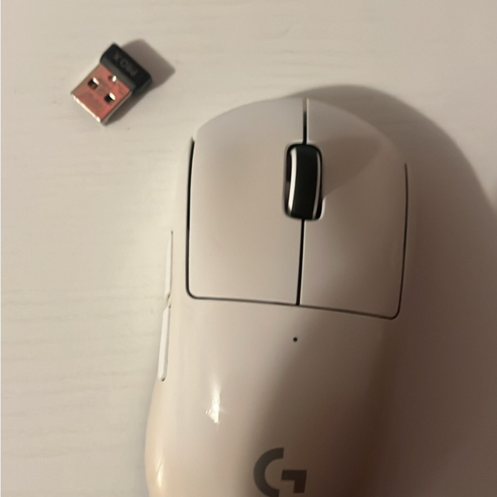 Logitech White Wireless Mouse with USB Receiver